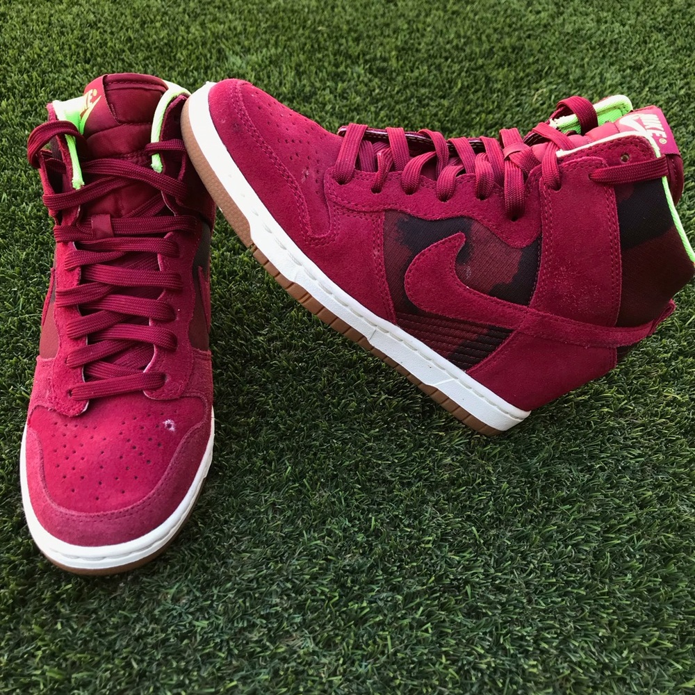Nike dunk sky hi print